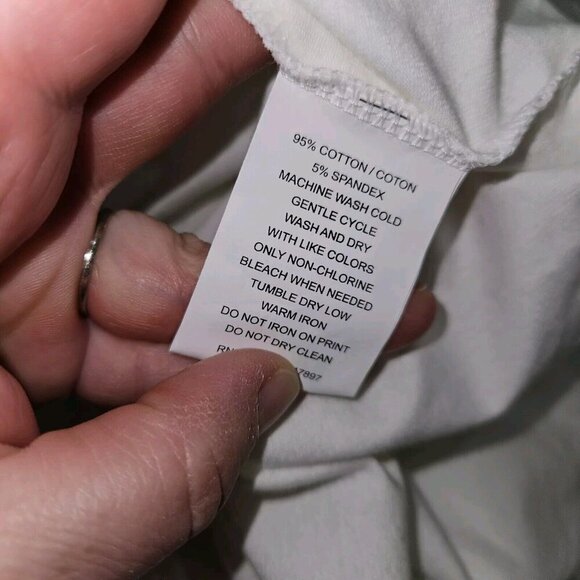 NEW Old Navy Tee Long-Sleeve Shirt V-neck White Size XL READ AS IS - Picture 11 of 15